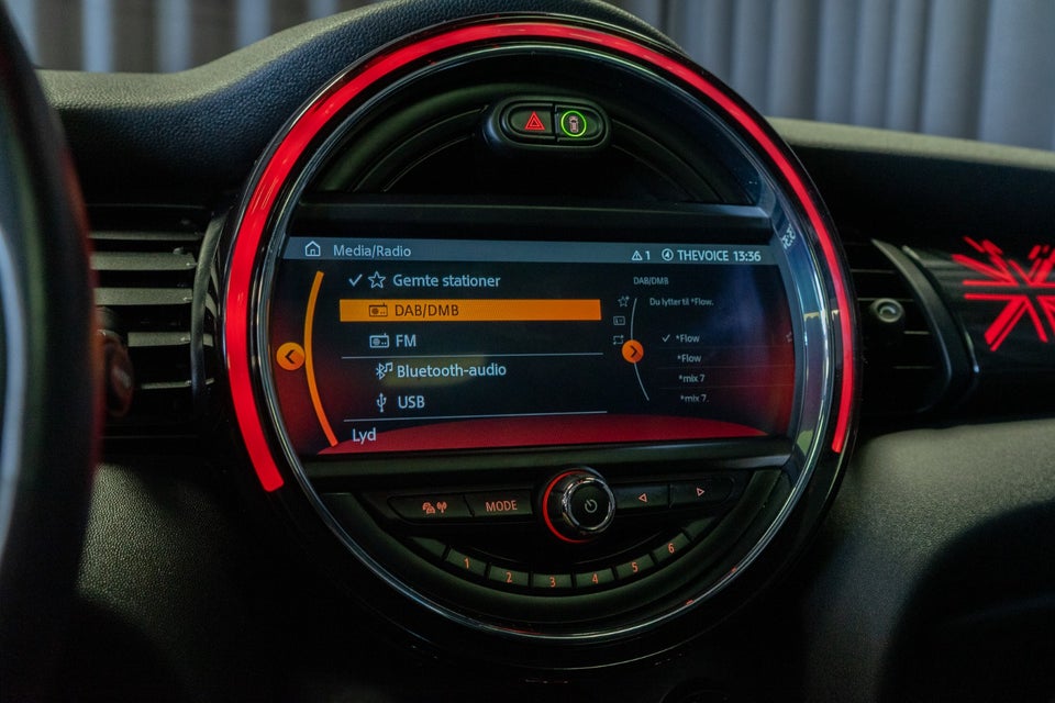 MINI Cooper SE Yours Trim 3d