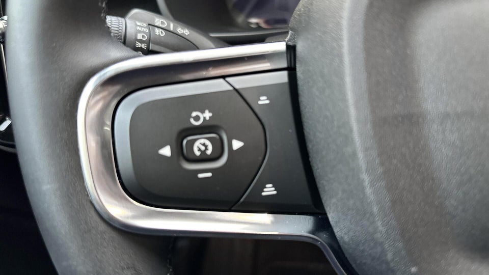 Volvo XC40 P6 ReCharge Core 5d