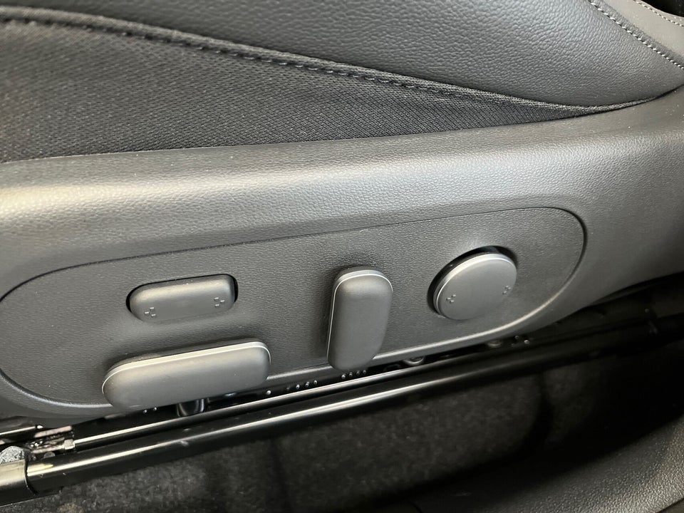 Hyundai Kona 65 EV Ultimate 5d