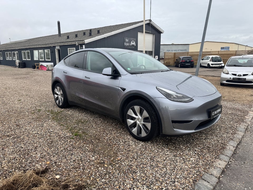 Tesla Model Y RWD 5d