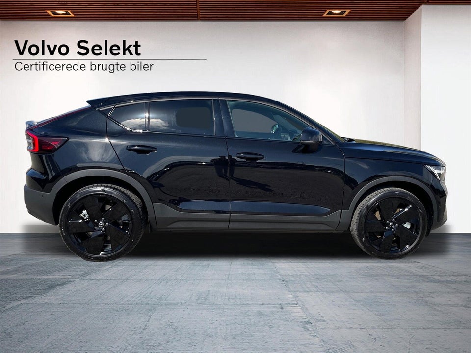 Volvo EC40 Extended Range Black Edition 5d