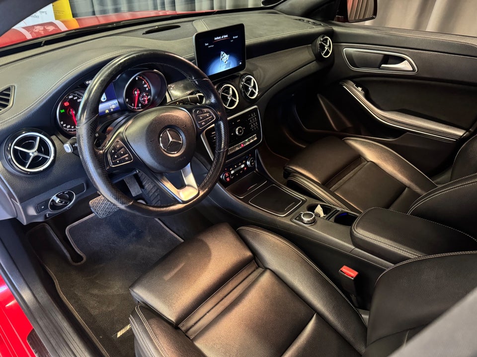 Mercedes CLA200 1,6 AMG Line Coupé 4d