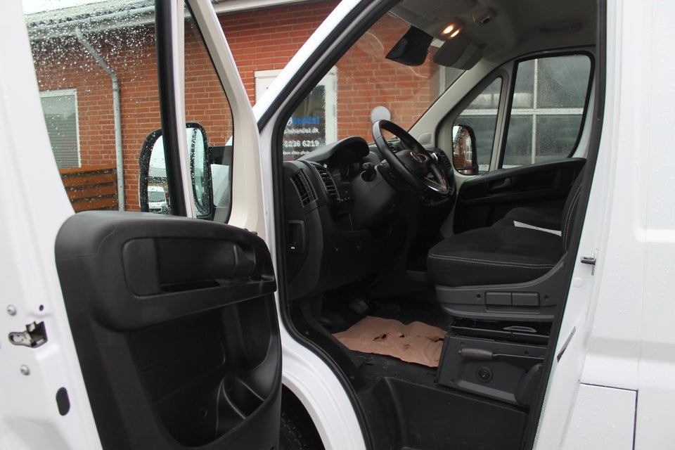 Fiat Ducato 35 2,2 MJT 140 Kassevogn L3H2 Pro+ aut.