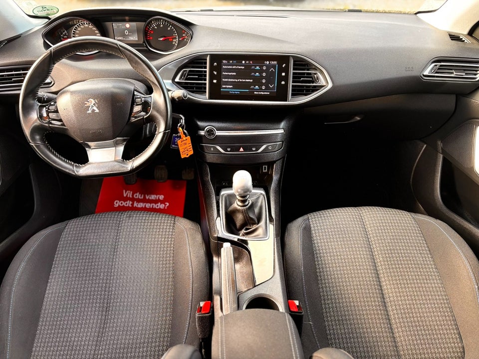 Peugeot 308 1,5 BlueHDi 130 Style 5d