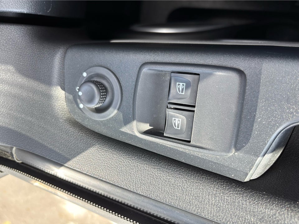 Nissan NV300 1,6 dCi 125 L1H1 Working Star