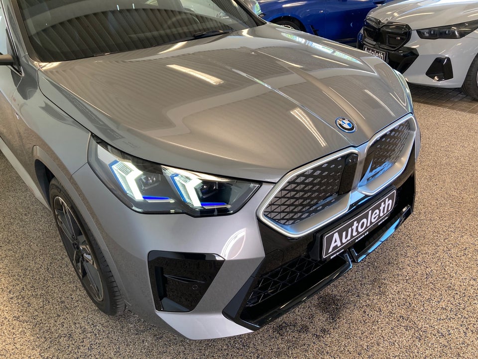 BMW iX2 xDrive30 M-Sport 5d