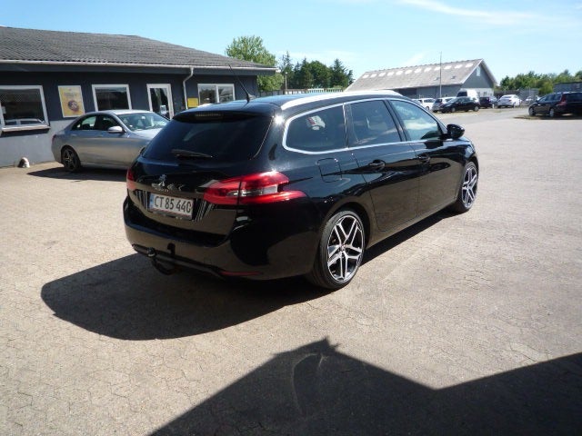 Peugeot 308 1,5 BlueHDi 130 Allure+ SW 5d