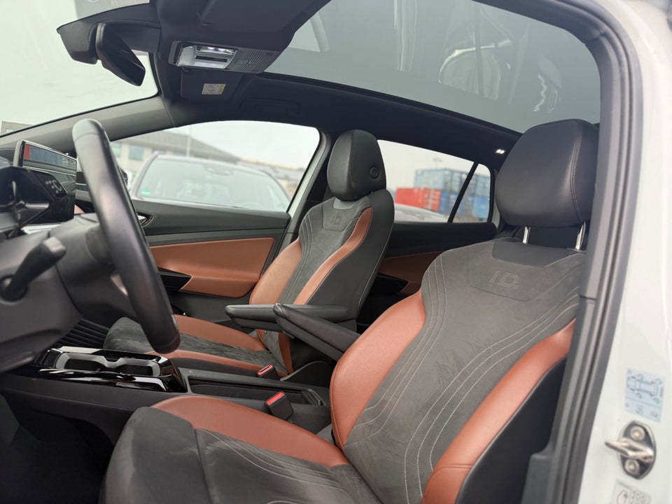 VW ID.4 77 Pro Performance Tech 5d