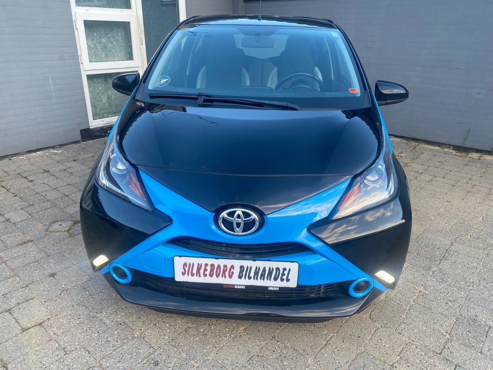 Toyota Aygo 1,0 VVT-i x-clusiv 5d