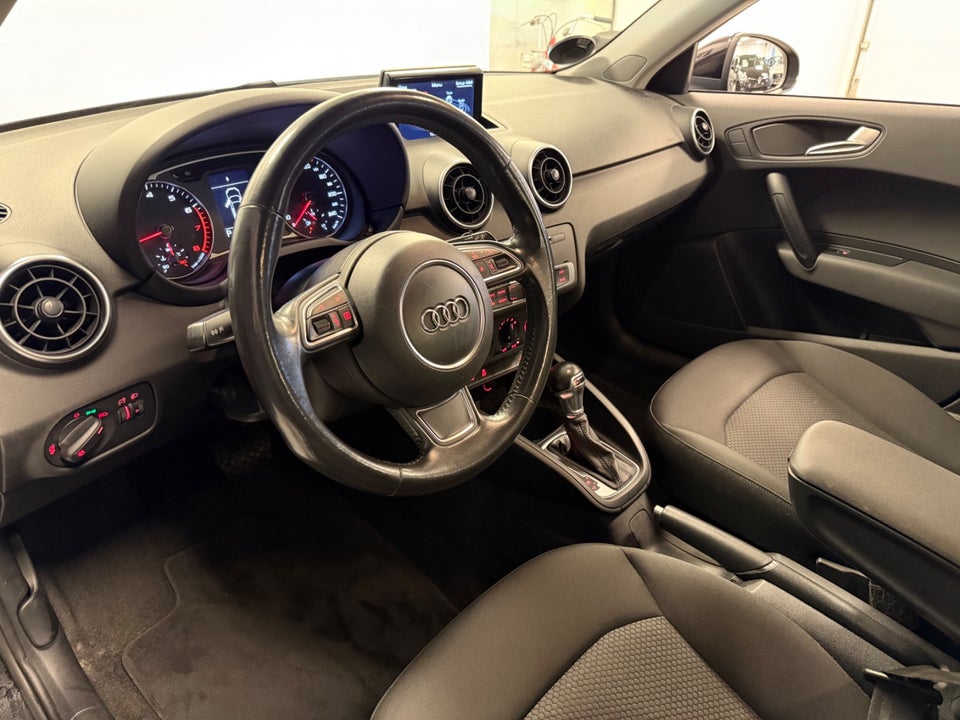 Audi A1 1,0 TFSi 95 Ultra Sportback S-tr. 5d