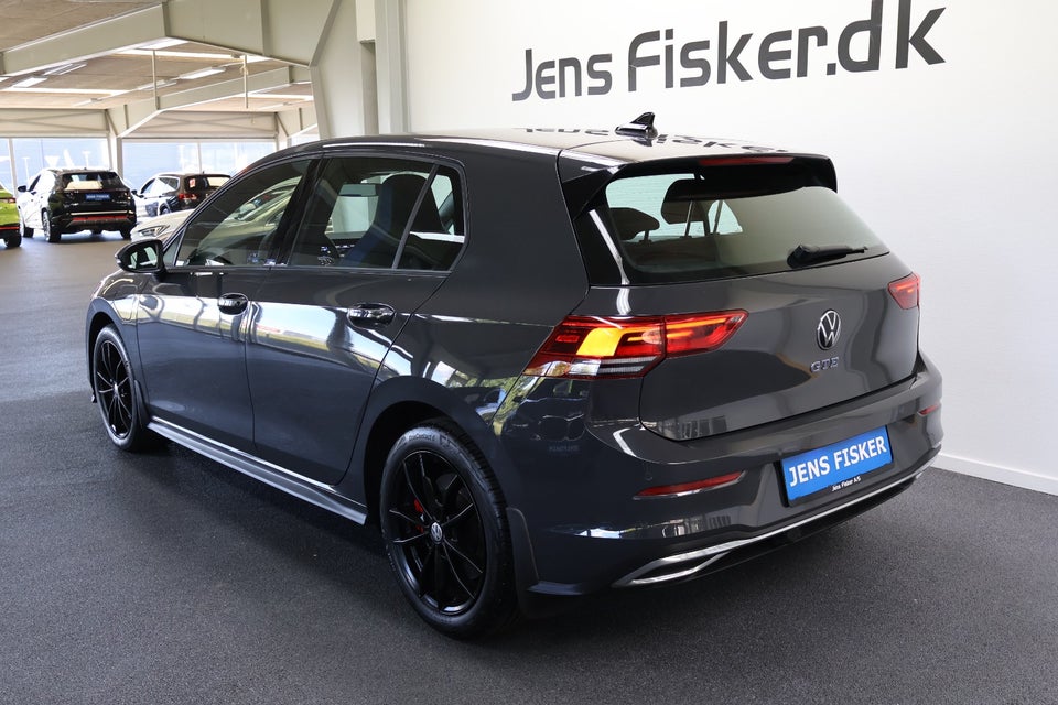 VW Golf VIII 1,4 GTE DSG 5d