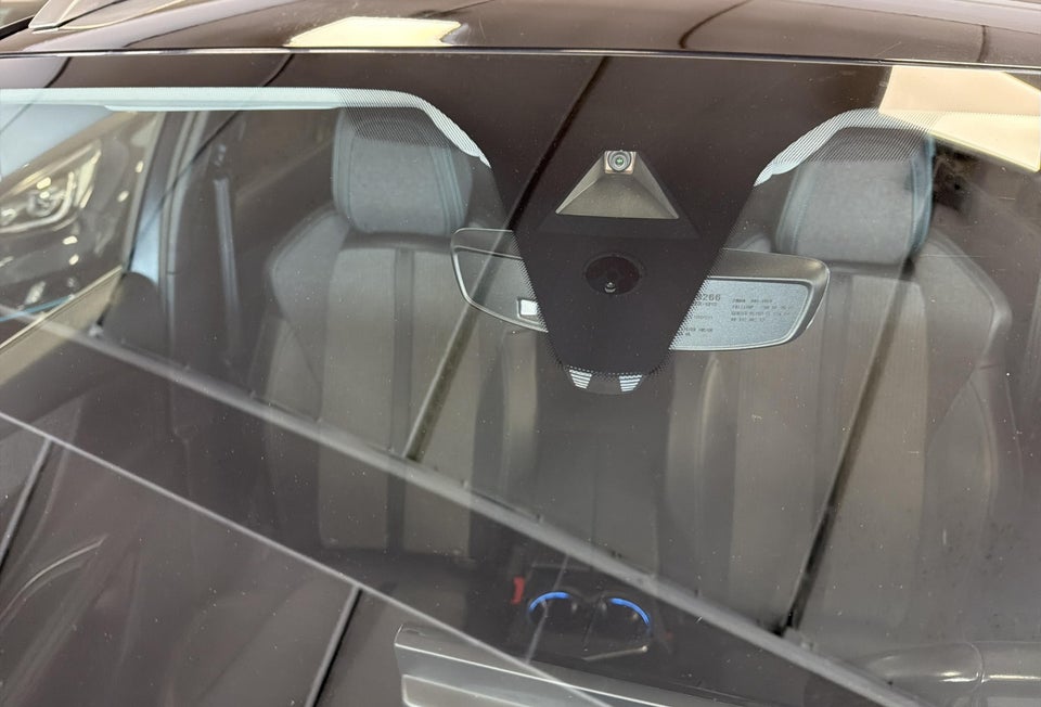 Peugeot 3008 1,6 Hybrid Allure Limited EAT8 5d