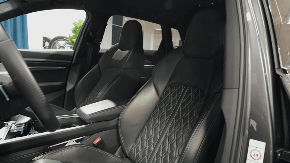 Audi e-tron 55 S-line quattro 5d