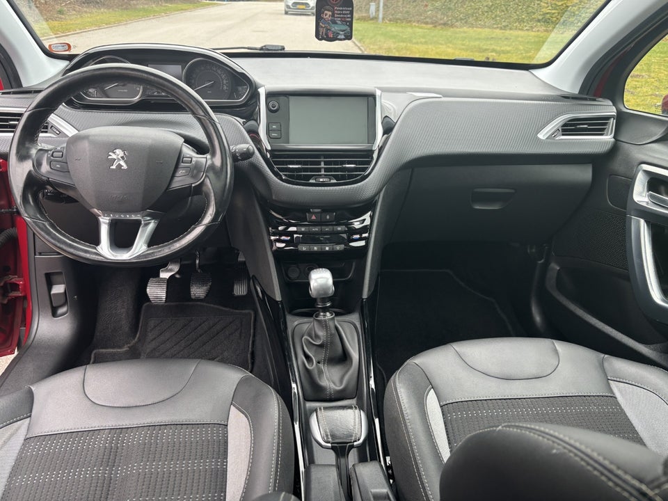 Peugeot 2008 1,5 BlueHDi 100 Allure Sky 5d