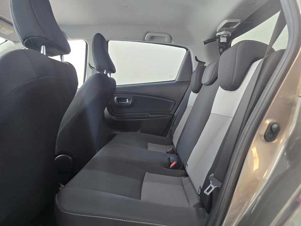 Toyota Yaris 1,5 Hybrid H3 Limited Smart e-CVT 5d