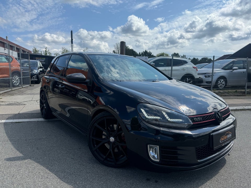 VW Golf VI 2,0 GTi DSG 5d