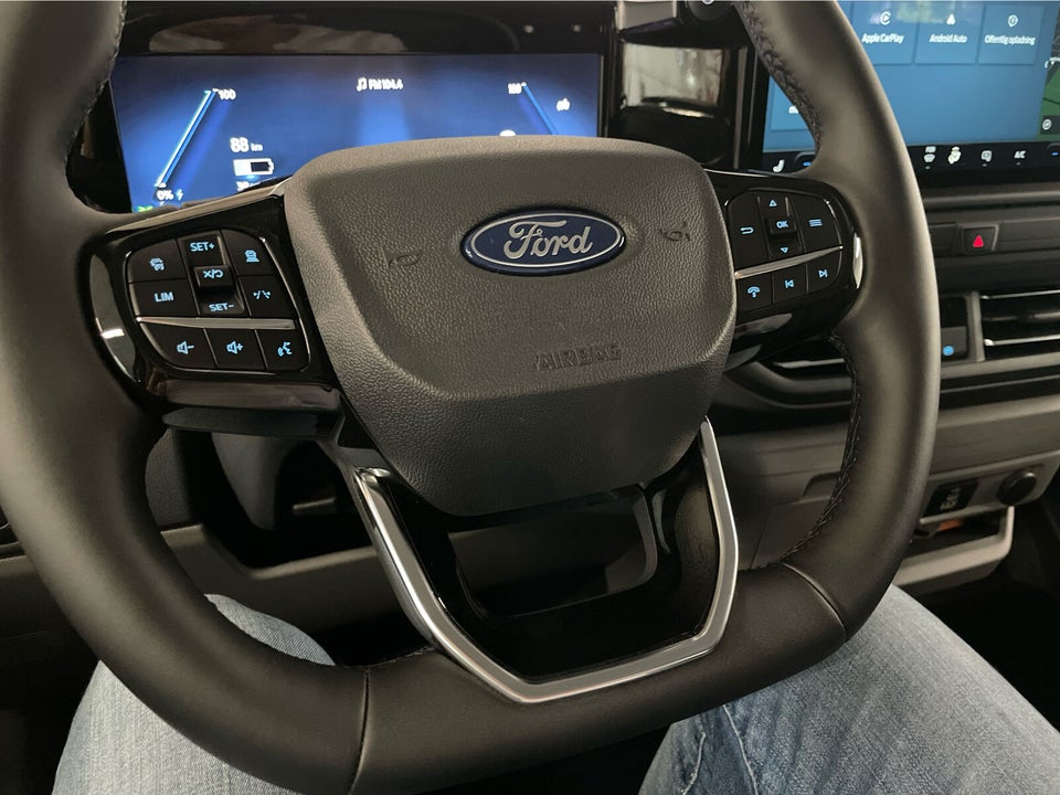 Ford E-Transit Custom 320 L1 71 Limited Mandskabsvogn