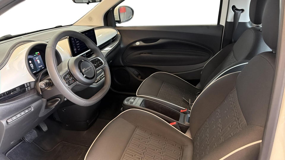 Fiat 500e 42 Icon 3d
