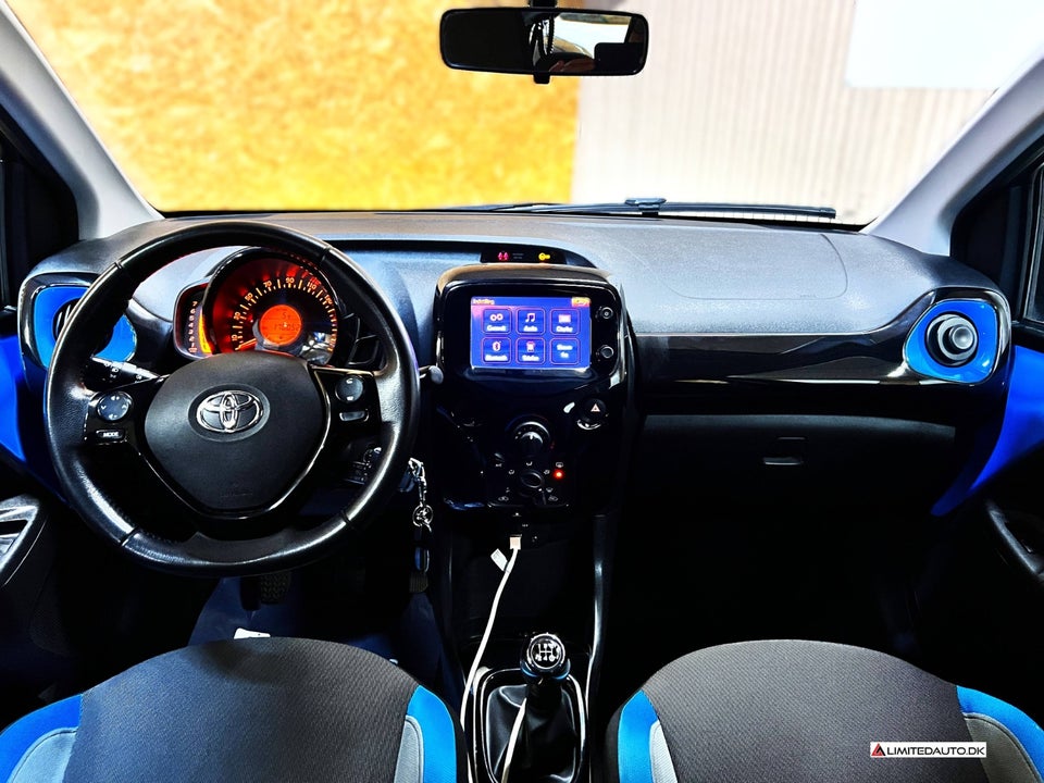 Toyota Aygo 1,0 VVT-i x-cite 5d