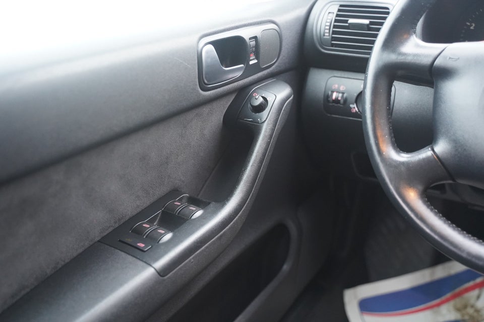 Audi A3 1,8 Ambiente 5d