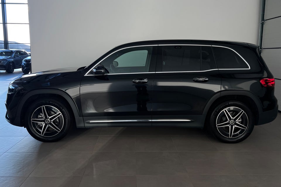 Mercedes EQB250+ AMG Line 5d