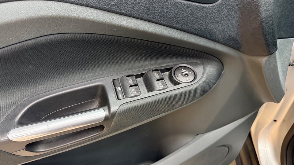 Ford C-MAX 1,0 SCTi 125 Titanium 5d