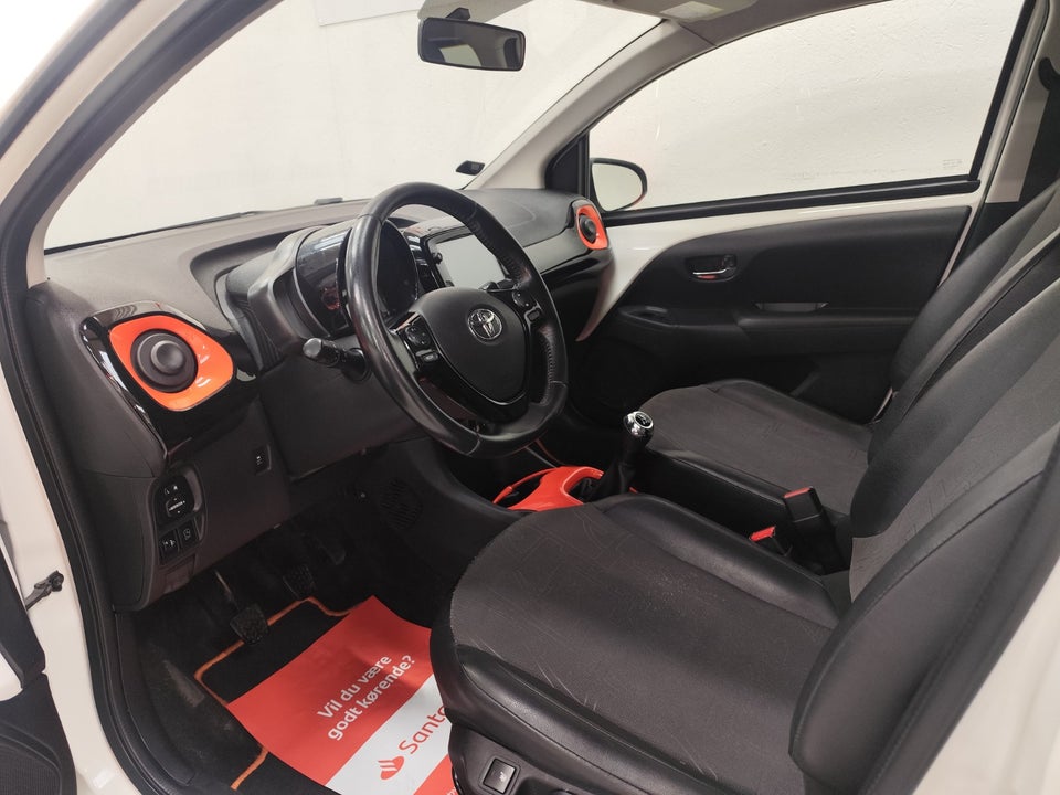 Toyota Aygo 1,0 VVT-i x-style 5d