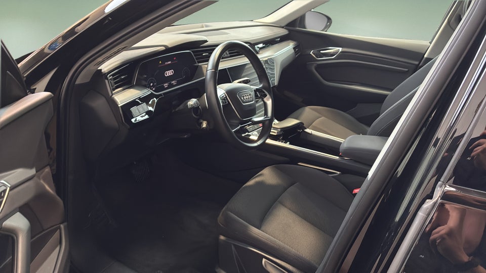 Audi e-tron 55 Advanced quattro 5d