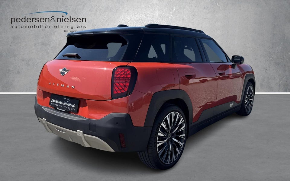 MINI Aceman E Favoured Trim L 5d