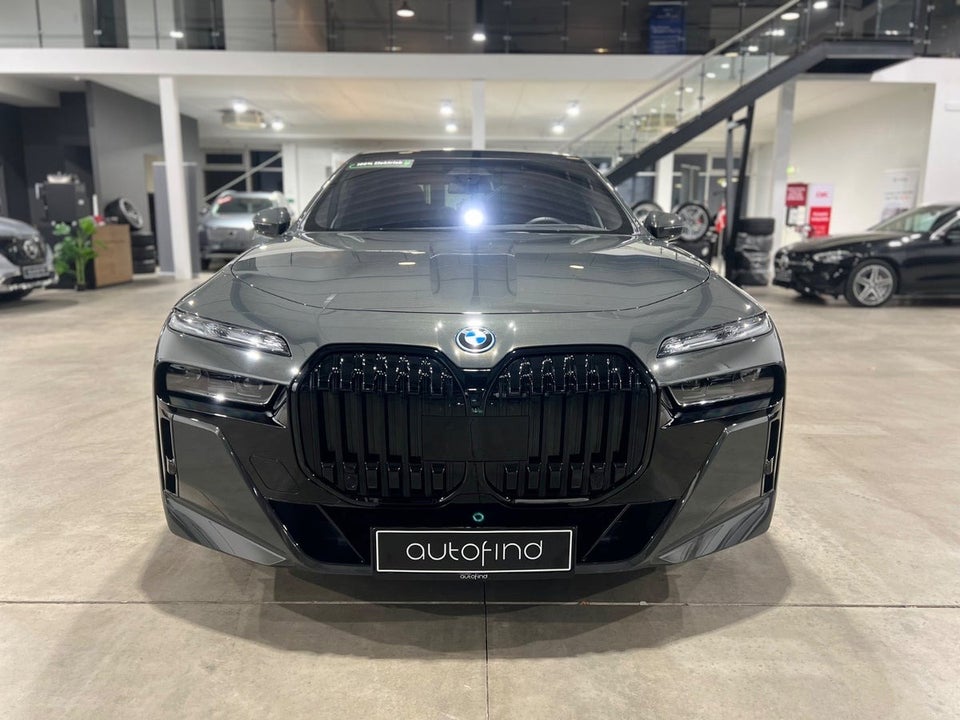 BMW i7 xDrive60 M-Sport 4d