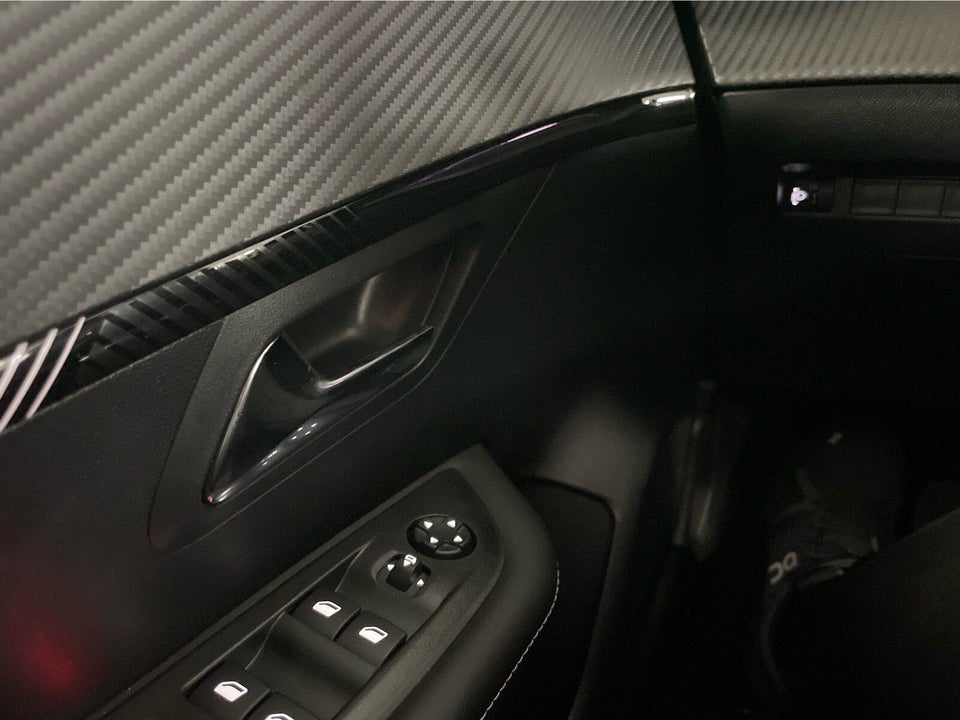 Peugeot 208 1,2 PureTech 100 Allure+ 5d