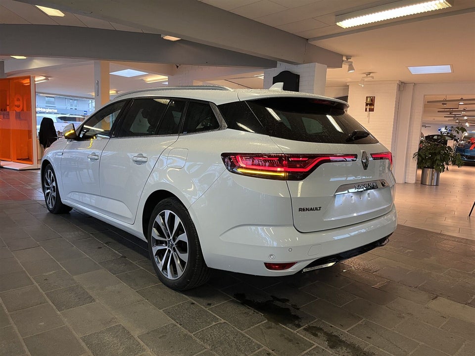 Renault Megane IV 1,6 E-Tech Zen Sport Tourer 5d