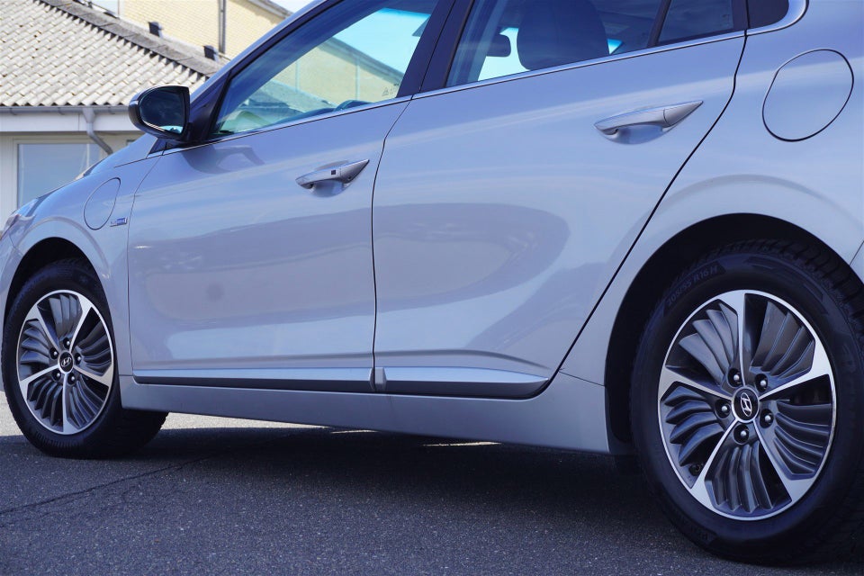 Hyundai Ioniq 1,6 PHEV Premium DCT 5d