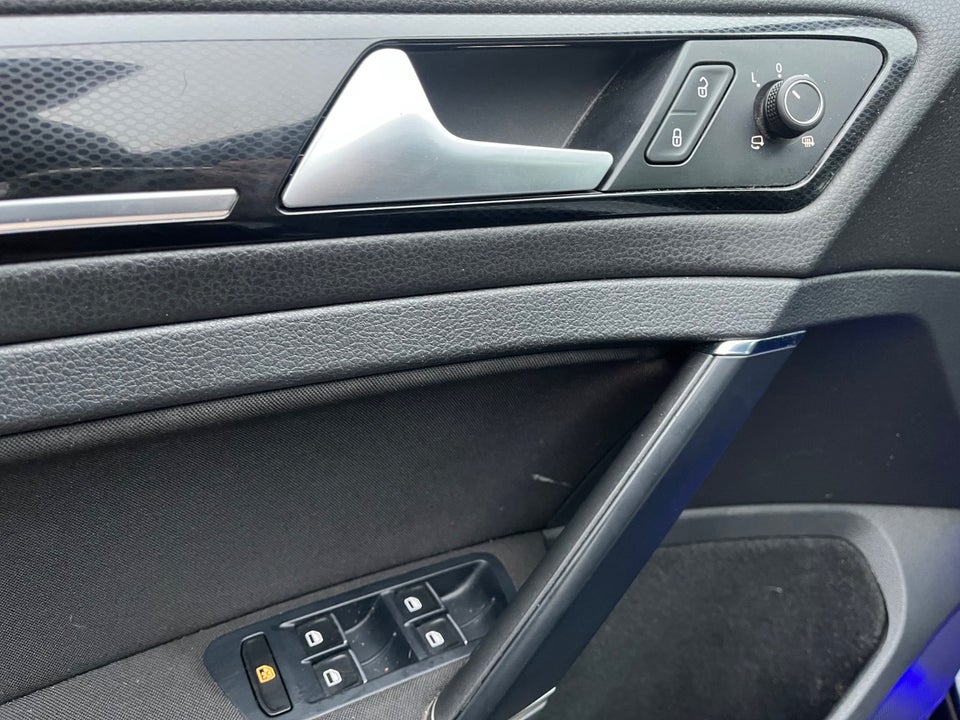 VW Golf VII 1,4 TSi 140 Highline DSG BMT 5d