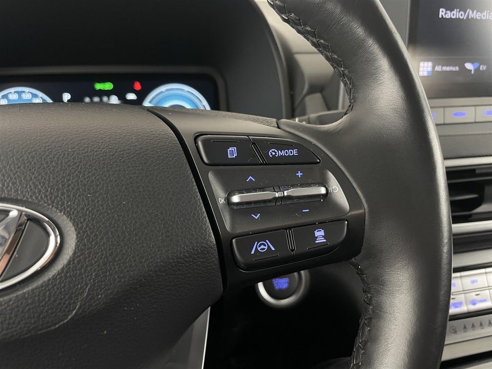 Hyundai Kona 64 EV Essential 5d