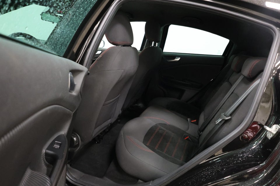Alfa Romeo Giulietta 1,6 JTD 120 Super TCT 5d