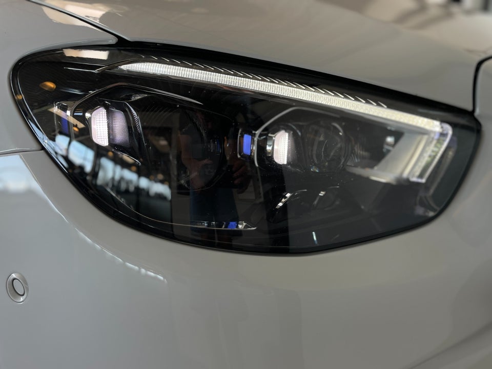 Mercedes E300 de 2,0 AMG Line stc. aut. 5d