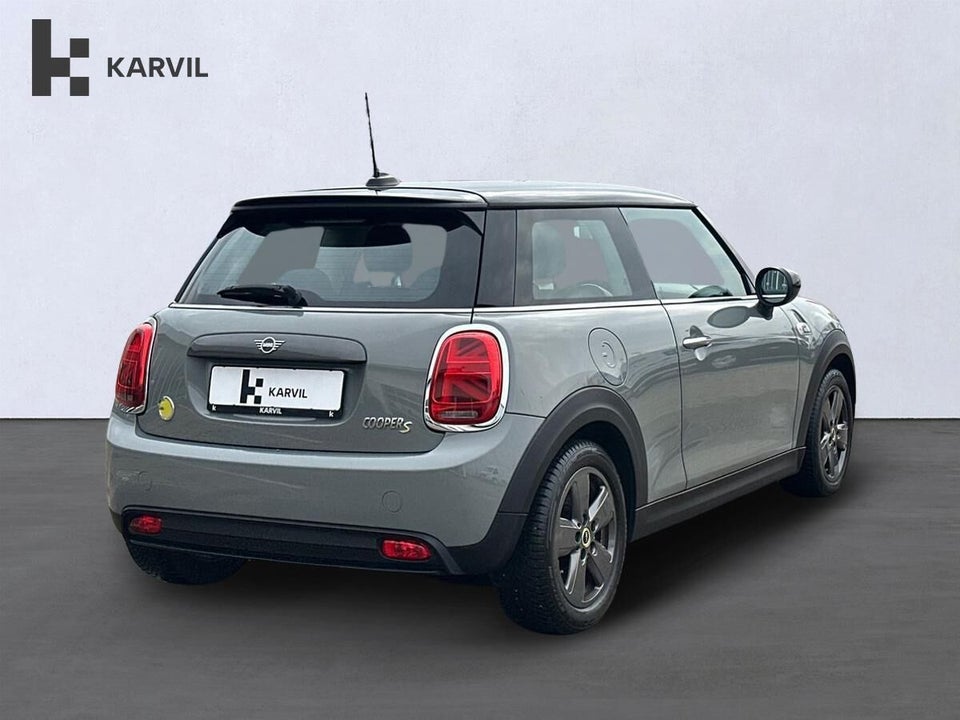 MINI Cooper SE Essential 3d