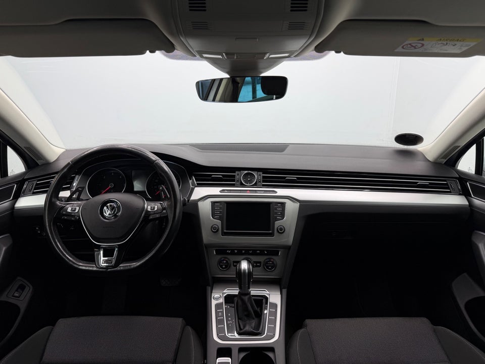 VW Passat 2,0 TDi 150 R-line Variant DSG 5d