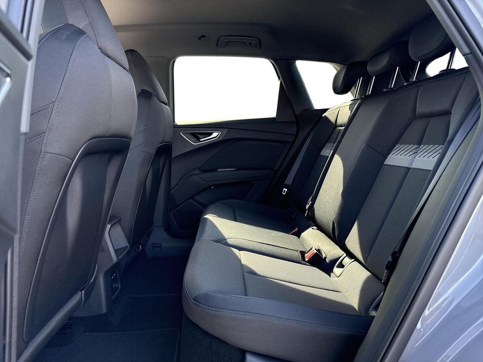 Audi Q4 e-tron 45 Progress quattro 5d