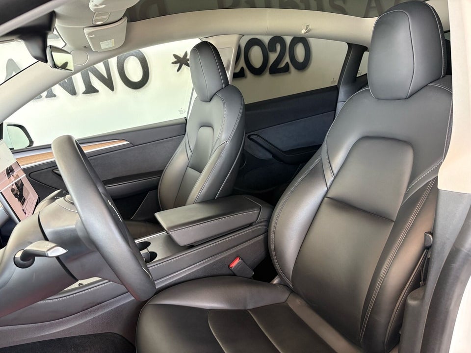 Tesla Model Y Long Range AWD 5d