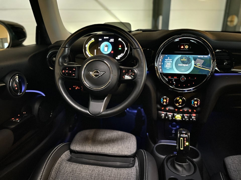 MINI Cooper SE Classic Trim 3d