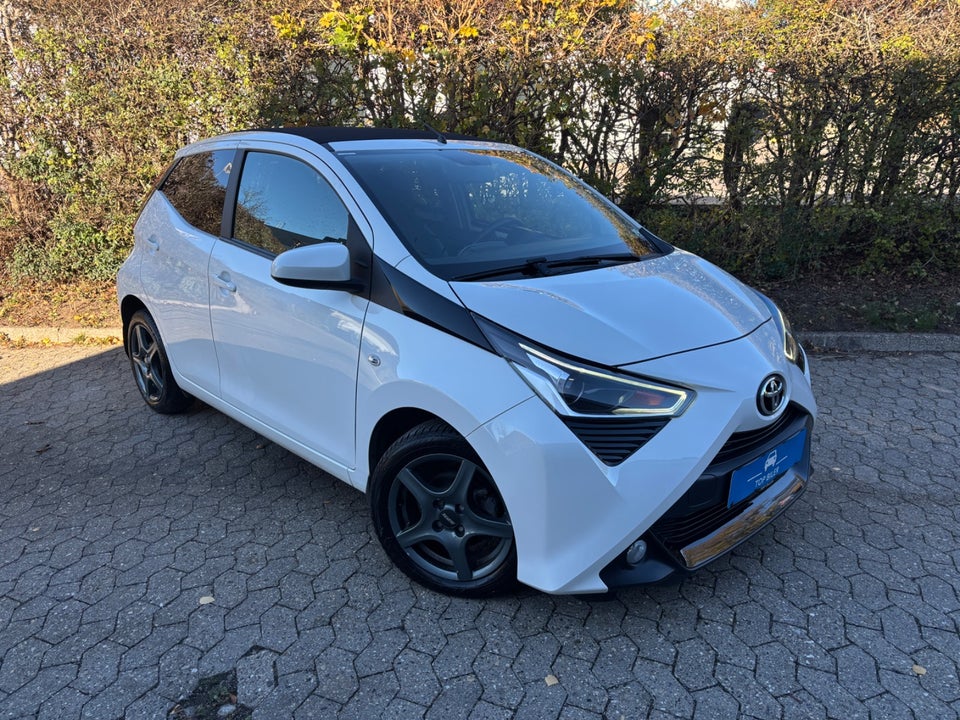 Toyota Aygo 1,0 VVT-i x-sky x-shift 5d