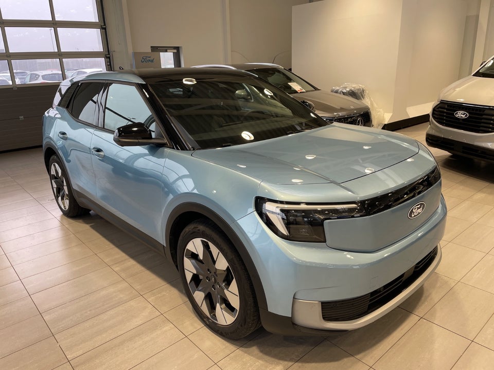 Ford Explorer 77 Premium Extended Range 5d