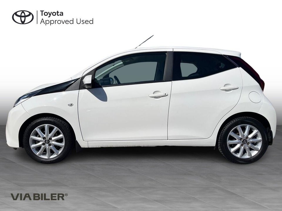 Toyota Aygo 1,0 VVT-i x-plore 5d