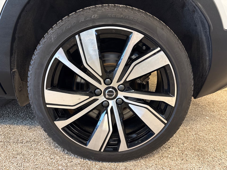 Volvo XC40 P6 ReCharge Pro 5d