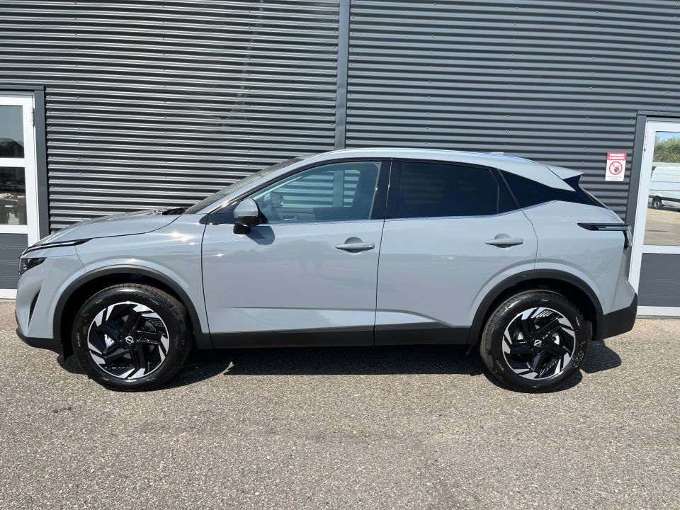 Nissan Qashqai 1,3 mHEV N-Connecta X-tr. 5d