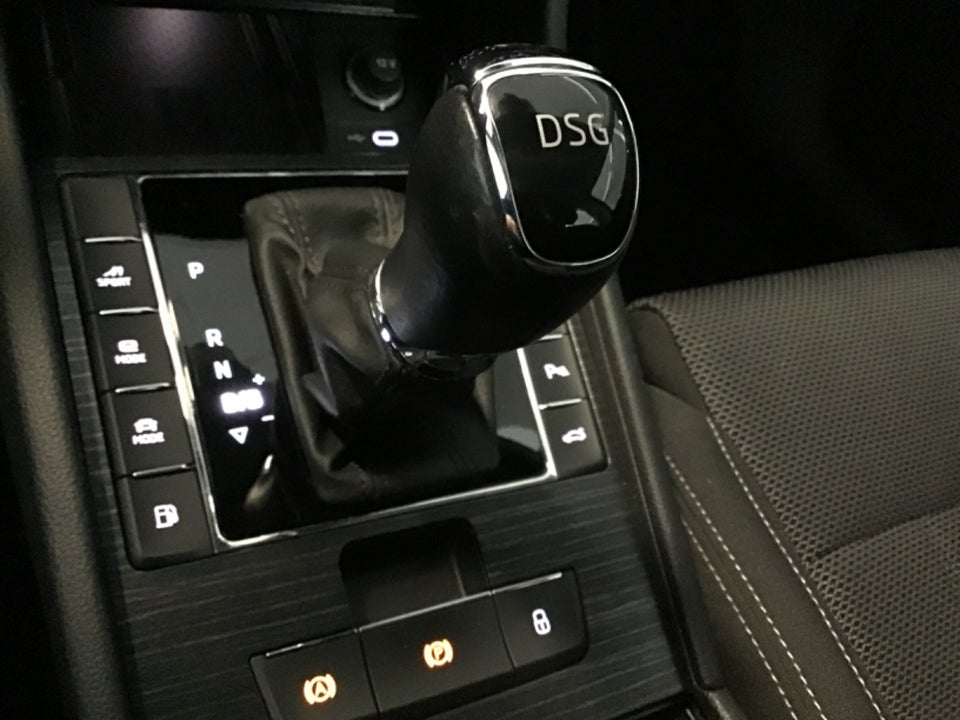 Skoda Superb 1,4 TSi iV Plus Combi DSG 5d