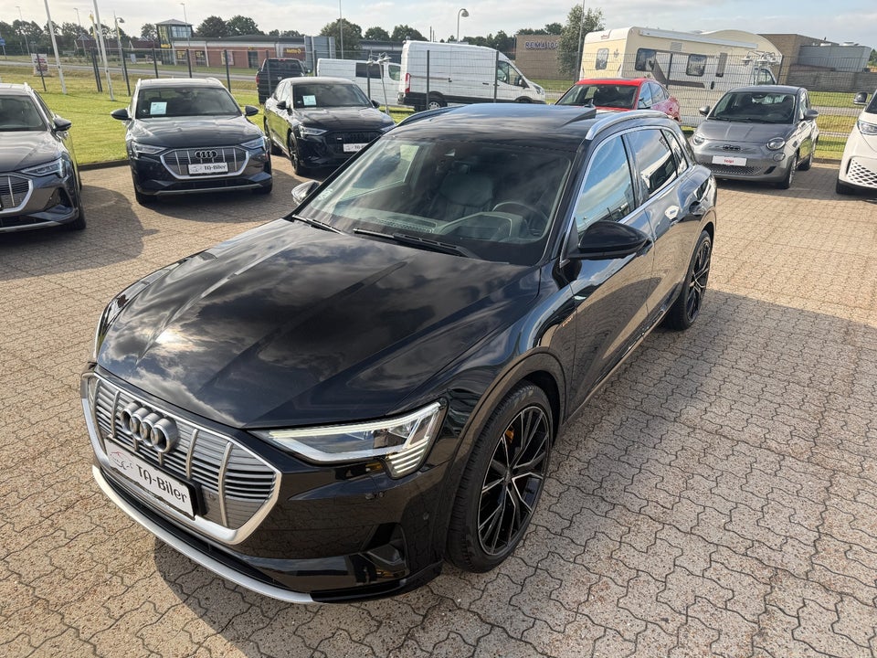 Audi e-tron 55 S-line quattro 5d