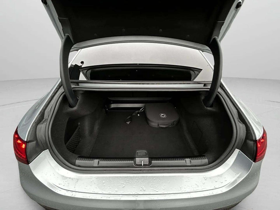 Mercedes EQE300 AMG Line 4d